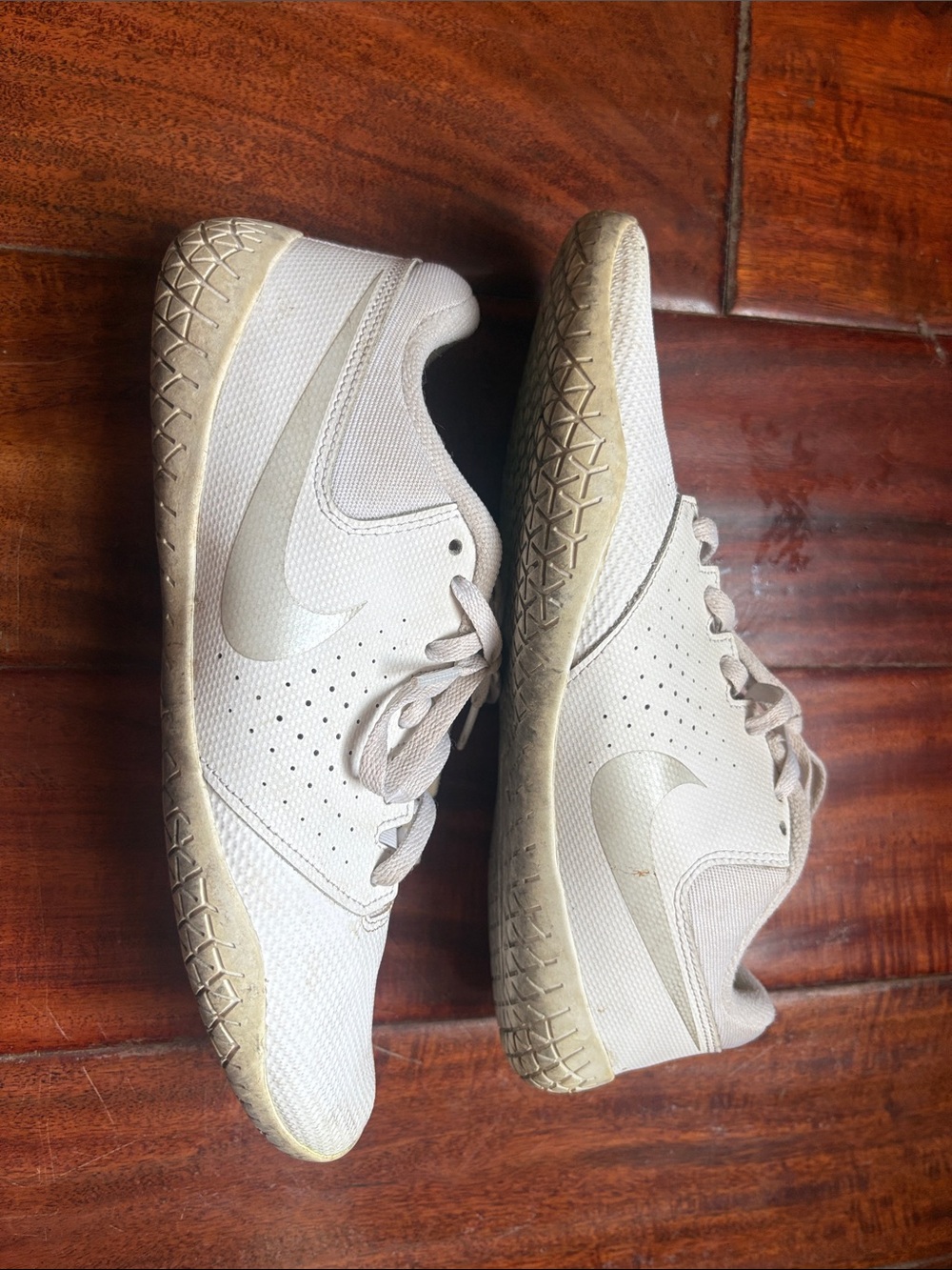 Nike Women’s cheer shoes